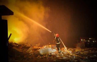 РФ дронами вдарила по Одесі: у середмісті пошкоджено багатоповерхівку, є жертви РФ-дронами-вдарила-по-Одесі:-у-середмісті-пошкоджено-багатоповерхівку,-є-жертви