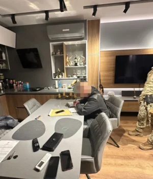 Відео: ДБР викрило масштабну корупційну схему з постачання продуктів для ЗСУ