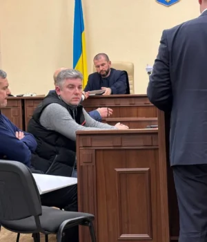 Адвоката Коломойського повторно взяли під варту