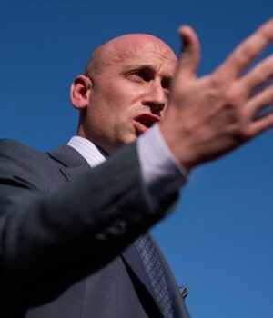 Сірий-кардинал-Трампа:-хто-формує-жорсткий-курс-США