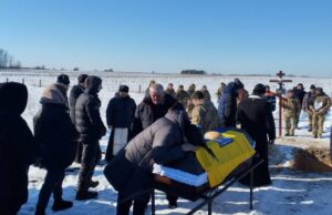 На Волині попрощалися з Героєм, долю якого не знали 2,5 року На-Волині-попрощалися-з-Героєм,-долю-якого-не-знали-2,5-року