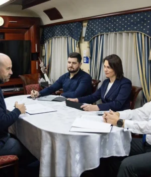 Прем'єр-міністр-Молдови-прибув-до-Києва-для-переговорів