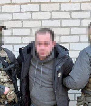 У-Слов’янську-залізничник-зливав-ворогу-локації-техніки-Сил-оборони