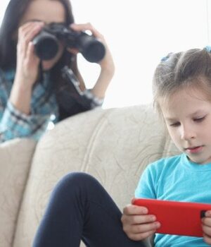 На Рівненщині-вчитаелька-відібрала-телефон-у дитини-з діабетом:-деталі-інциденту