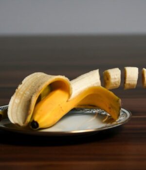 10-розумних-способів-використання-бананової-шкірки-вдома