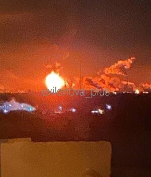 Дрони-атакували-НПЗ-у-Волгограді:-спалахнула-масштабна-пожежа