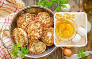 Додавати яйце в фарш – радянський міф: чому ви готуєте котлети неправильно Додавати-яйце-в-фарш-–-радянський-міф:-чому-ви-готуєте-котлети-неправильно