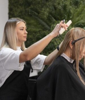 Забудьте-про-боб-і каскад:-ось-яку-стрижку-вибрати-жінкам-за 50 —-поради-зіркових-стилістів