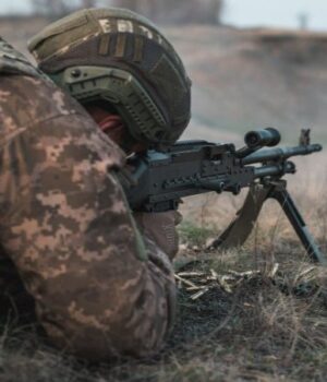 Рада-підтримала-річну-відстрочку-для-військових,-що-завершили-«контракт-18–24»