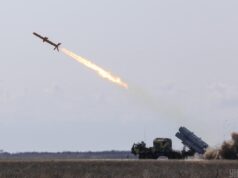 Повітряна війна розвивається: у Bloomberg розповіли, які ракети використовуютю Україна і РФ Повітряна-війна-розвивається:-у-bloomberg-розповіли,-які-ракети-використовуютю-Україна-і-РФ