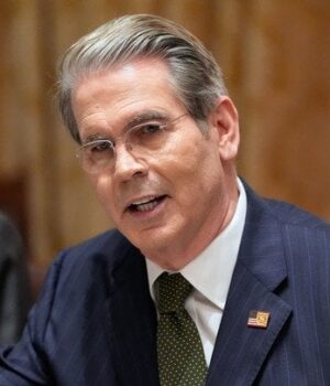 США-можуть-зняти-санкції-з російської-нафти:-Бессент-назвав-умови