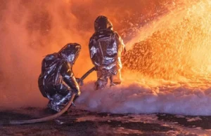 Київ під атакою балістичних ракет, у місті лунають вибухи Київ-під-атакою-балістичних-ракет,-у-місті-лунають-вибухи