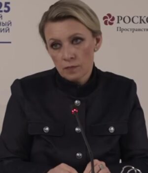 Росії-не-буде-на-засіданні-“Ради-миру”-Трампа,-–-Захарова