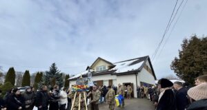 Нововолинська громада назавжди попрощалася з Героєм Андрієм Гоциком Нововолинська-громада-назавжди-попрощалася-з-Героєм-Андрієм-Гоциком