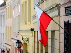 Програма ЄС SAFE спричинила політичну суперечку в Польщі – Politico Програма-ЄС-safe-спричинила-політичну-суперечку-в-Польщі-–-politico