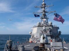 Біля Південної Америки зіштовхнулися два кораблі ВМС США Біля-Південної-Америки-зіштовхнулися-два-кораблі-ВМС-США