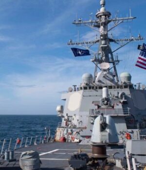 Біля-Південної-Америки-зіштовхнулися-два-кораблі-ВМС-США