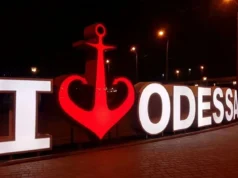 Ворог атакував Одесу безпілотниками: пошкоджено багатоповерхівку та об'єкт торгівлі Ворог-атакував-Одесу-безпілотниками:-пошкоджено-багатоповерхівку-та-об'єкт-торгівлі