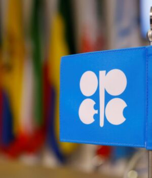 ОПЕК+-заллє-світ-“чорним-золотом”:-нафтові-“королі”-готують-доленосне-рішення