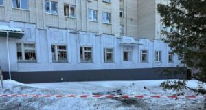 Росія вдарила по дитячій лікарні в Сумах Росія-вдарила-по-дитячій-лікарні-в-Сумах