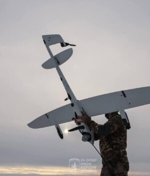Захід-має-визнати,-що-ще-не-готовий-до-нової-ери-війни-“дронів-проти-дронів”,-–.