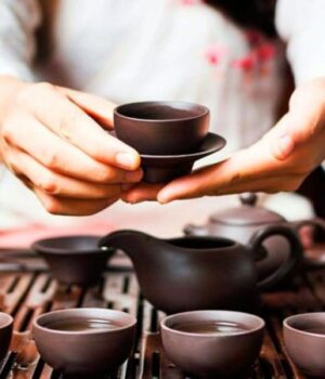 Ритуал-тиші:-як-чаювання-допомагає-відновити-внутрішню-рівновагу