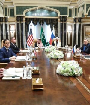 Зеленський-розповів,-як-Росія-і-США-обговорюють-питання-українських-територій