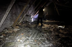 російський дрон знищив будівлю райдержадміністрації на Чернігівщині російський-дрон-знищив-будівлю-райдержадміністрації-на-Чернігівщині