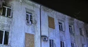 Рятувальники знайшли тіло загиблої жінки під завалами будинку в Одесі Рятувальники-знайшли-тіло-загиблої-жінки-під-завалами-будинку-в-Одесі