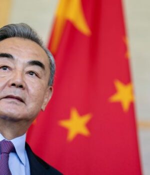 Китай-зробив-неочікувану-заяву-про-свою-роль-у мирних-переговорах-щодо-України