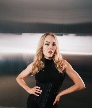 Олена-Тополя-про-замовника-“зливу”-її-інтимних-відео:-“Відома-жінка-залучена” Олена-Тополя-про-замовника-“зливу”-її-інтимних-відео:-“Відома-жінка-залучена”