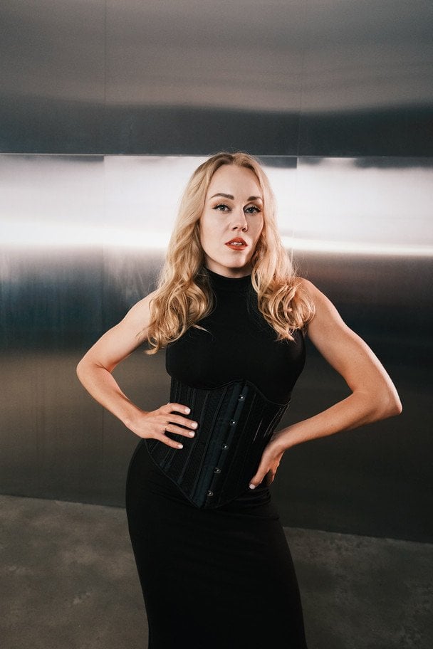 Олена Тополя про замовника “зливу” її інтимних відео: “Відома жінка залучена” Олена-Тополя-про-замовника-“зливу”-її-інтимних-відео:-“Відома-жінка-залучена”