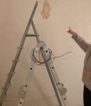 Лучанка-8-місяців-не-може-отримати-компенсацію-на-відновлення-житла-після-обстрілу-РФ