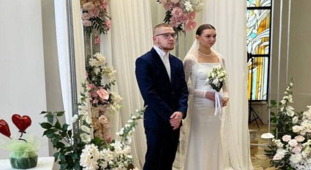 Свято закоханих: у Луцьку 14 лютого одружилися 12 пар Свято-закоханих:-у-Луцьку-14-лютого-одружилися-12-пар