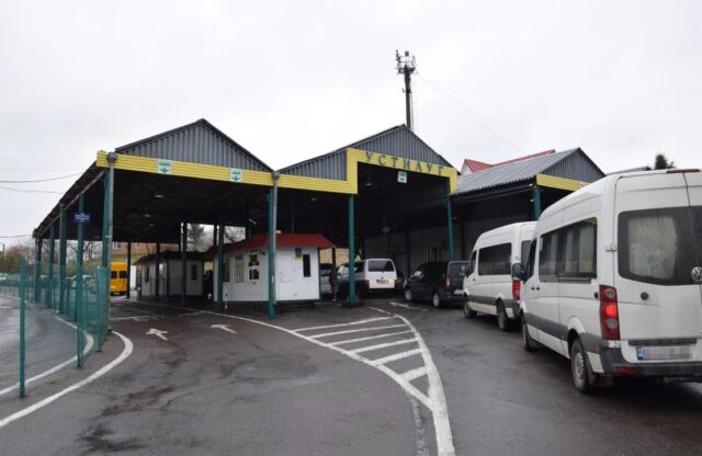 На Волині за спробу виїхати з України судили підприємця, який допомагає ЗСУ На-Волині-за-спробу-виїхати-з-України-судили-підприємця,-який-допомагає-ЗСУ