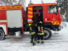 Через замети на дорозі волинянина пожежним автомобілем доправили до швидкої Через-замети-на-дорозі-волинянина-пожежним-автомобілем-доправили-до-швидкої