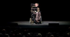 Одного разу Гокінг зробив похмуре попередження людству: воно досі турбує вчених Одного-разу-Гокінг-зробив-похмуре-попередження-людству:-воно-досі-турбує-вчених