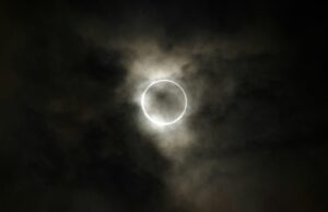 «Вогняне кільце»: над Антарктикою 17 лютого буде рідкісне сонячне затемнення «Вогняне-кільце»:-над-Антарктикою-17-лютого-буде-рідкісне-сонячне-затемнення