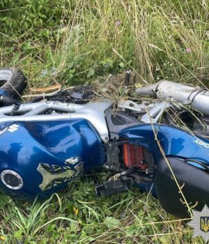 На-Волині-неповнолітній-на-мотоциклі-злетів-у-кювет-і-травмувався:-що-вирішив-суд