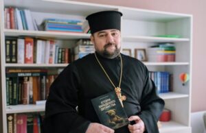 Волинський священник видав книжку «Історія вкраденого дитинства» Волинський-священник-видав-книжку-«Історія-вкраденого-дитинства»