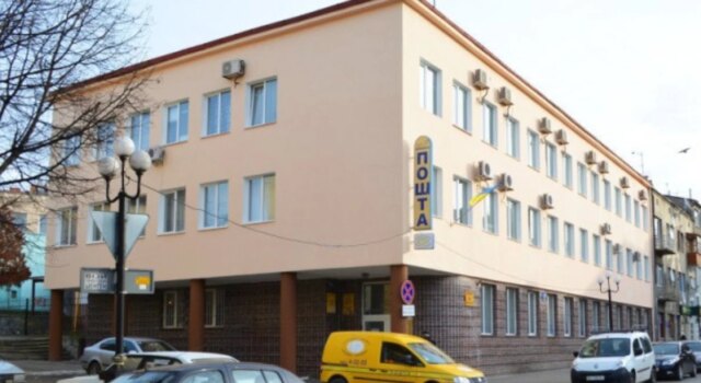 Укрпошта здала в оренду частину історичної будівлі в центрі Луцька Укрпошта-здала-в-оренду-частину-історичної-будівлі-в-центрі-Луцька
