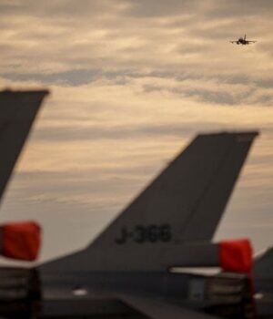 НАТО-загрожує-“руйнівними-ударами”-по-Росії,-якщо-Путін-вторгнеться-до-Балтії:-про-що-саме-йдеться