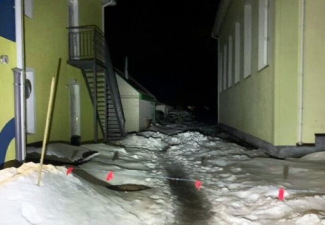 На Житомирщині з даху дитсадка впала брила снігу: травмувалася 4-річна дитина На-Житомирщині-з-даху-дитсадка-впала-брила-снігу:-травмувалася-4-річна-дитина