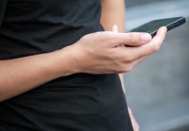 Надіслала 34 тисячі гривень: 27-річний житель Рівненщини вимагав гроші з волинянки за інтимне фото Надіслала-34-тисячі-гривень:-27-річний-житель-Рівненщини-вимагав-гроші-з-волинянки-за-інтимне-фото