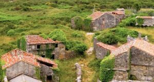 В Іспанії продають закинуте селище за смішною ціною В-Іспанії-продають-закинуте-селище-за-смішною-ціною