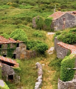 В-Іспанії-продають-закинуте-селище-за-смішною-ціною