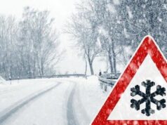 Поліцейські на Волині визволили водійку із «слизької» пастки Поліцейські-на-Волині-визволили-водійку-із-«слизької»-пастки