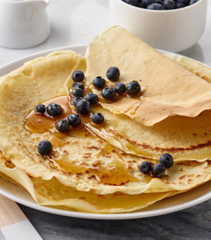 Ідеальні-млинці-на Масницю-2026:-виходять-настільки-ніжними,-що їх з’їдають-ще гарячими