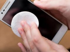 Генеральне прибирання смартфона: як очистити екран, зарядний порт та дрібні деталі Генеральне-прибирання-смартфона:-як-очистити-екран,-зарядний-порт-та-дрібні-деталі