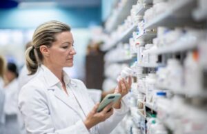 Фармацевт чи ChatGPT: кому більше довіряють українці під час вибору ліків — результати дослідження Фармацевт-чи-chatgpt:-кому-більше-довіряють-українці-під-час-вибору-ліків-—-результати-дослідження